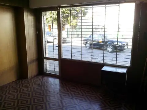 Laprida 2100, Piso 00