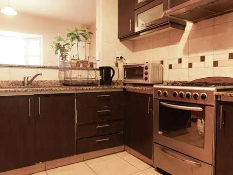 Casa 4 ambientes con 5 baños