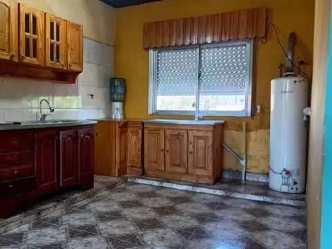 Chavarría 2400, Piso 1