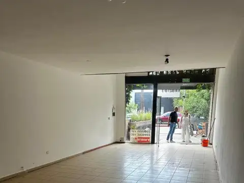 Local en Alquiler en Villa Belgrano, $ 900.000