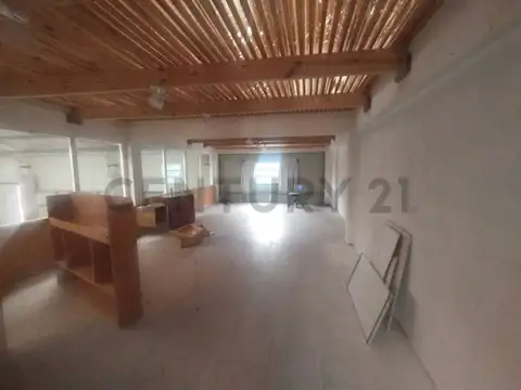 Lugones 1700, Piso 0