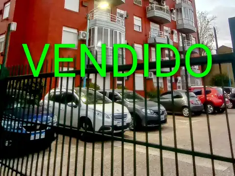 DEPARTAMENTO AL FRENTE