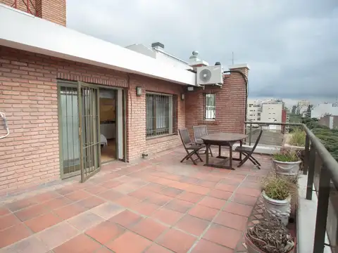 Piso de 3 amb. con dependencia Premium   Monoamb en el Piso 12  y dos Cocheras