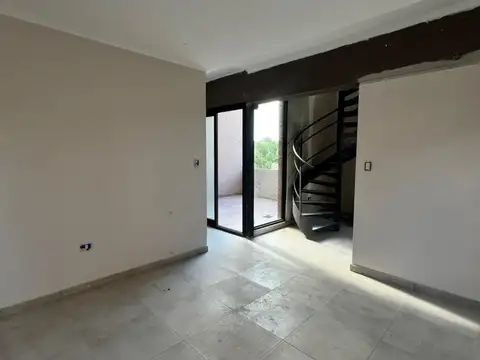 VENDE DUPLEX 2 DORMITORIOS BARRIO PARQUE CAPITAL