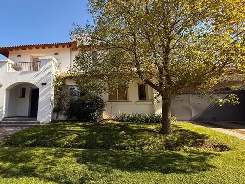 Casa en Venta de 4 dormitorios