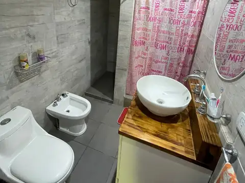 VENTA CASA 4 AMBIENTES JOSE C. PAZ - LAPRIDA -