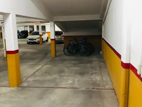 Cochera en Venta Cubierta