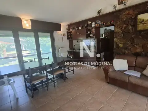 Casa en Alquiler Temporal en Playa Mansa, USD 1.900