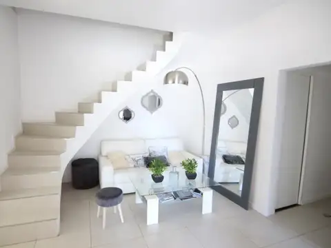 Casa en Venta en Olivos Maipu/Uzal, USD 275.000