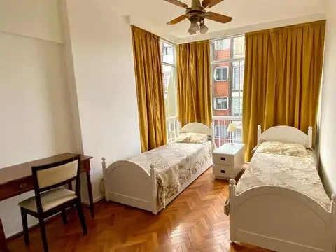 VENTA 4 AMB Y ESCRITORIO. PALERMO.LUMINOSO.C/RENTA