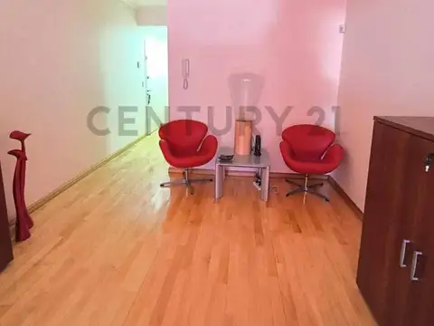 Excelente Oficina Amueblada en Alquiler en edificio solo Apto Profesional en el Barrio de Retiro.