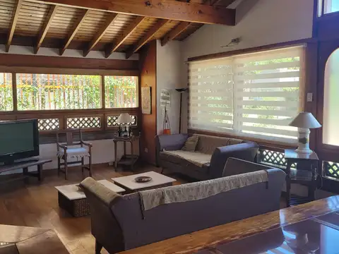 Casa en Alquiler de 3 dormitorios