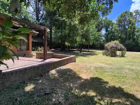 Casa 6 ambientes con 3 baños