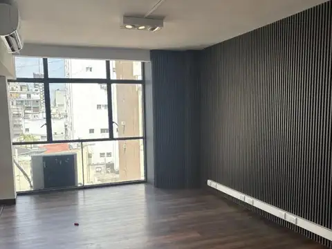 Venta de Piso Completo 5 oficinas en Barrio Norte