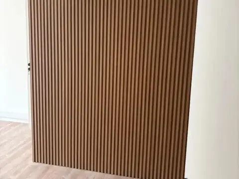 Oficina 6 ambientes con 5 baños