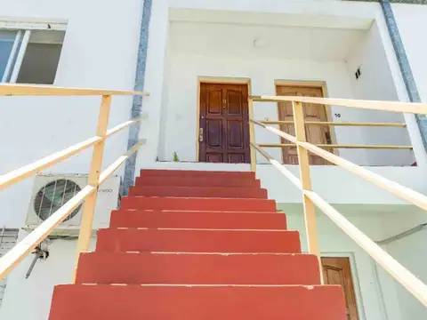 Depto Tipo Casa en Alquiler en La Plata, $ 450.000