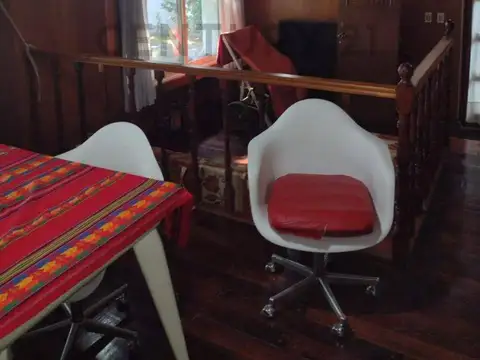 Casa en Venta con 4 cocheras