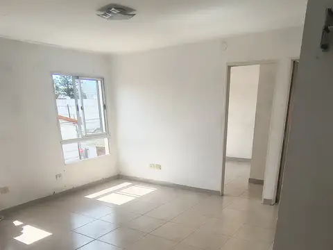 DEPARTAMENTO DE 3 AMBIENTES AL FRENTE SIN EXPENSAS