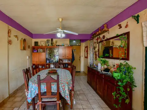 Departamento 5 ambientes con 2 baños