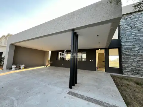 Casa en venta en San Matías a la Laguna