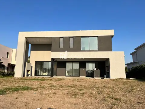 Casa en Venta en San Matias, USD 482.000