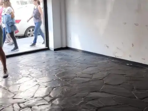 Local en Venta 70 años