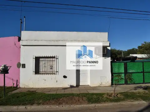 Casa en venta c/ cochera en Capitán Sarmiento