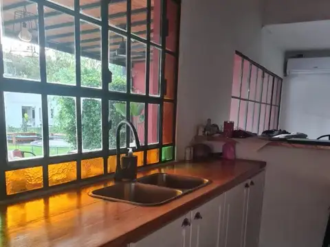 Casa 4 ambientes con 3 baños