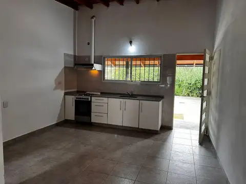 Departamento en Alquiler en Temperley, $ 550.000