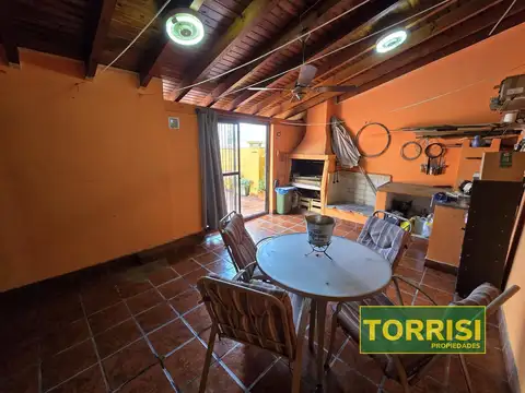 Depto Tipo Casa en Venta de 3 ambientes