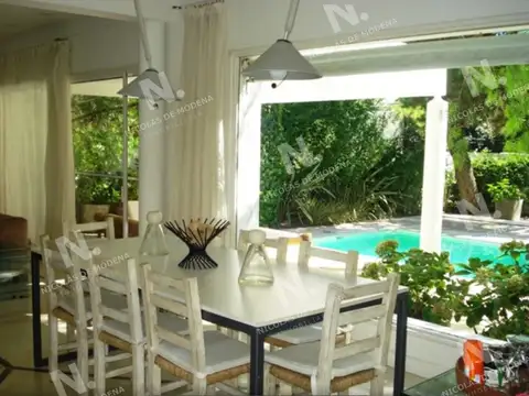 Casa 5 ambientes con 3 baños