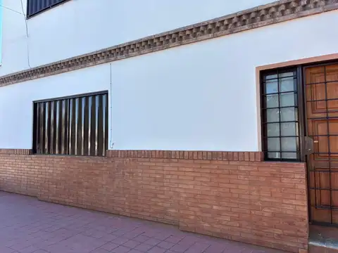 Local en Alquiler en Maipu, $ 900.000