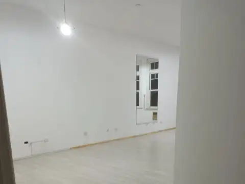 San Lorenzo 1100, Piso 3