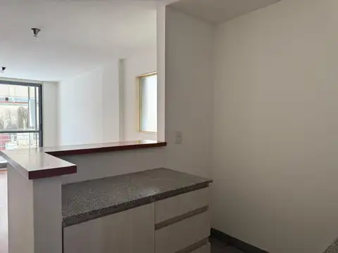 Departamento en Alquiler en Abasto, $ 330.000