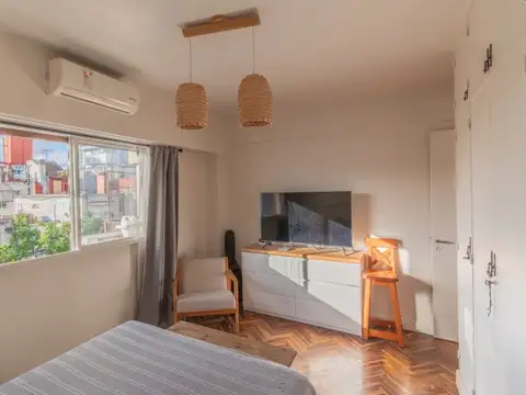 Departamento · En Venta · 4 Ambientes · 3 Dormitorios · Balcón · Luminoso · Monte Castro