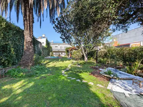 CASA  LUJAN JARDIN /PISCINA ./LUJAN CENTRO