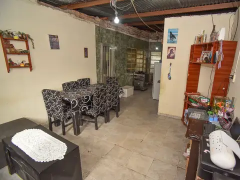 Casa 3 ambientes con 1 baño