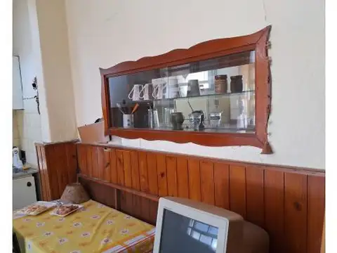 Casa 6 ambientes con 1 baño