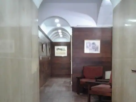 DEPARTAMENTO MUY AMPLIO