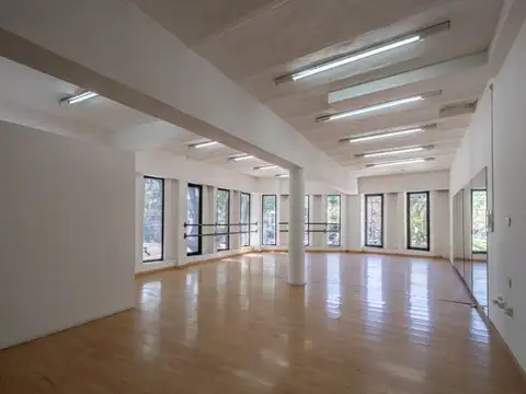 Hipolito Yrigoyen 674 , Piso 2