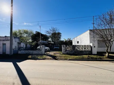 Irigoyen entre Centenario y Urquiza