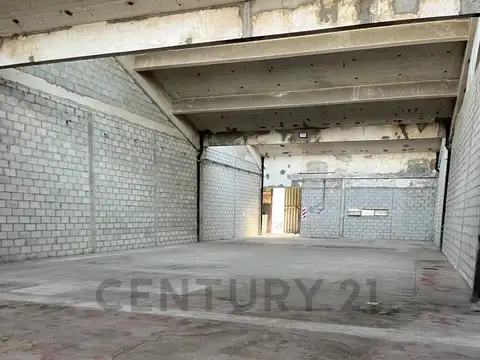 Carlos María de Alvear 1200, Piso 0