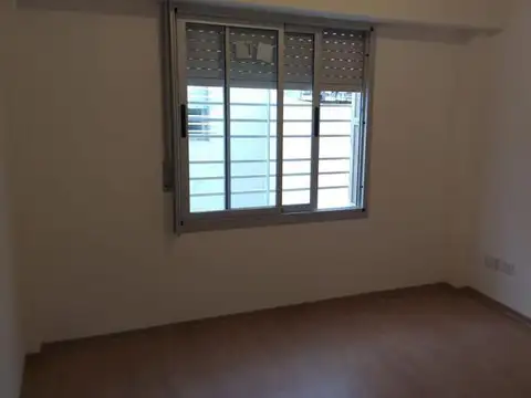 Departamento en Alquiler en Lomas De Zamora, $ 550.000