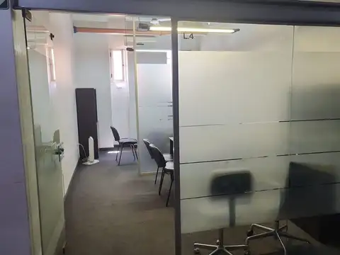 Oficina pleno centro de Córdoba sobre peatonal