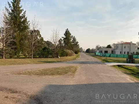 Venta - LOTES en Barrio Privado Casuarinas del Pilar - Financiación