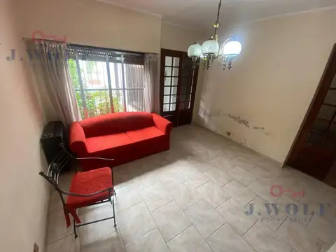 Casa 4 ambientes con 1 baño