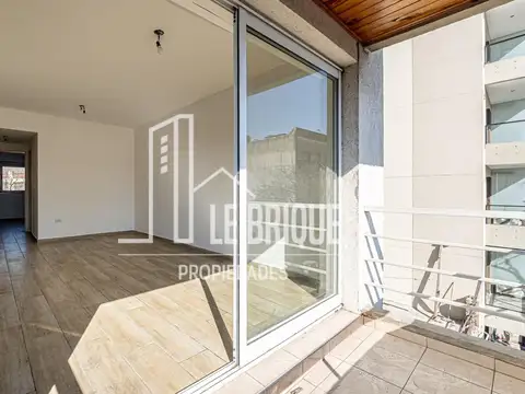 Departamento en Alquiler en Agronomia, $ 670.000