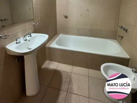 2 ambientes con patio / apto profesional / sin expensas