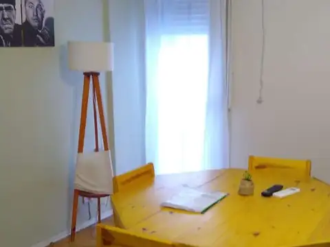 MUY LINDO DEPARTAMENTO DE 2 AMBIENTES  EN MUY BUENA UBICACION
