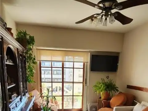 LAPRIDA 1400, Piso 5